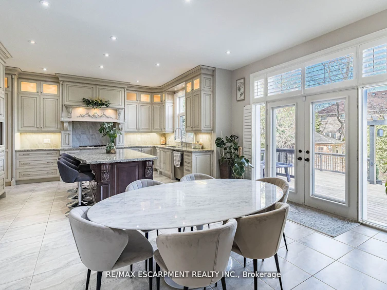 729 Queensway N/A W, Mississauga, ON, L5C 1A7 - 14