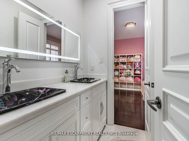 729 Queensway N/A W, Mississauga, ON, L5C 1A7 - 34