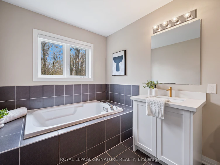 18 Brixham Lane, Brampton, ON, L7A 0B3 - 24