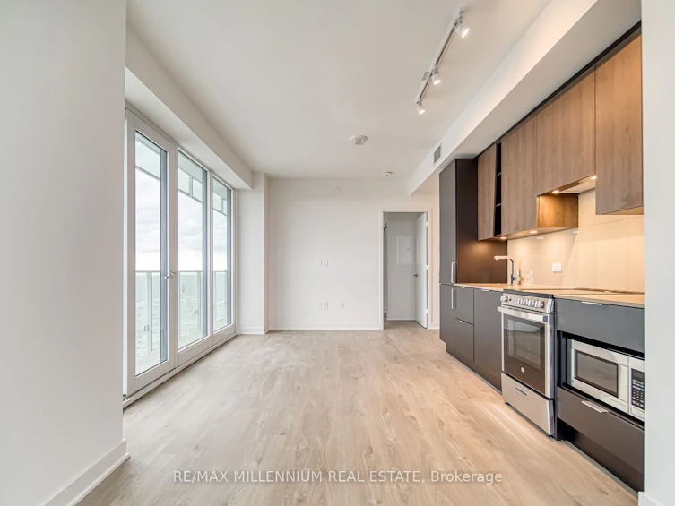 4503-3900 Confederation Parkway, Mississauga, ON, L5B 0M3 - 8