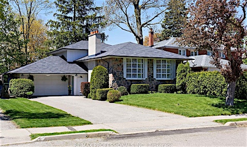 36 Boxwood Road, Toronto, ON, M9C 2W5
