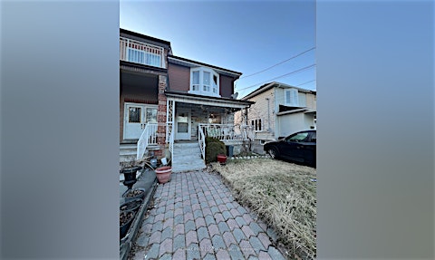 4 Locust Street, Toronto, ON, M6M 4N2