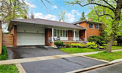2 Winterton Drive, Toronto, ON, M9B 3G5