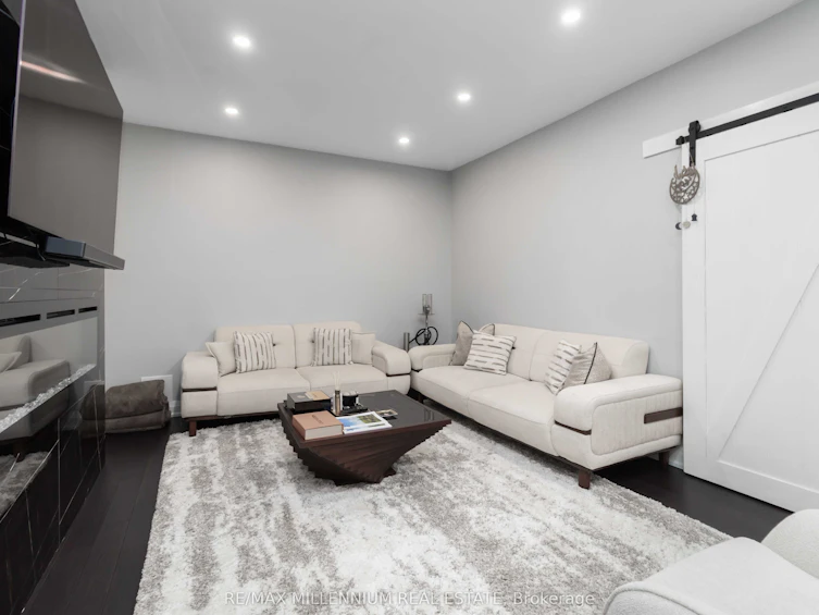 5545 Churchill Meadows Boulevard, Mississauga, ON, L5M 6M8 - 9