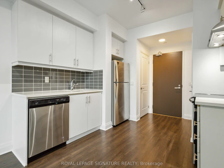 412-17 Zorra Street, Toronto, ON, M8Z 0C8 - 3