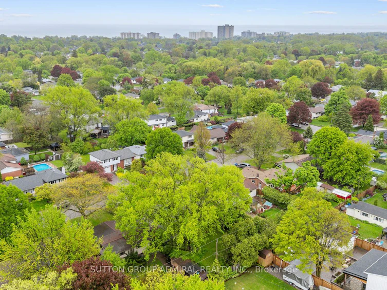5509 Hixon Avenue, Burlington, ON, L7L 3S1 - 48