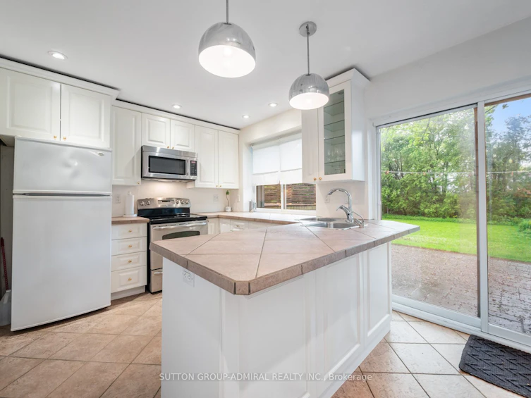 5509 Hixon Avenue, Burlington, ON, L7L 3S1 - 15
