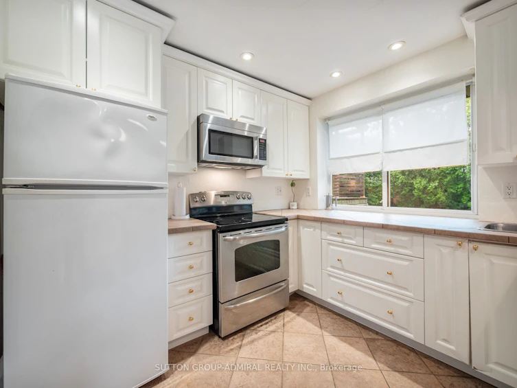 5509 Hixon Avenue, Burlington, ON, L7L 3S1 - 19