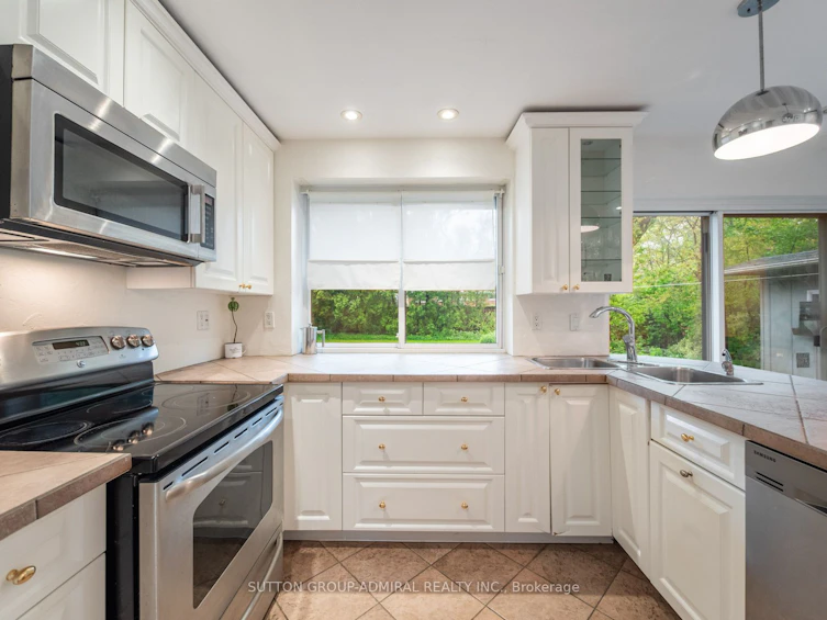 5509 Hixon Avenue, Burlington, ON, L7L 3S1 - 18