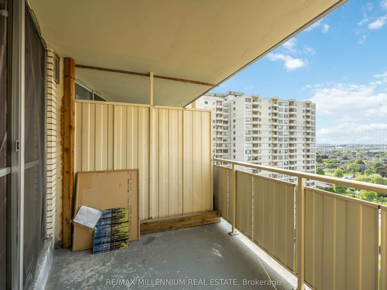 1603-330 Dixon Road, Toronto, ON, M9R 1S9 - 28