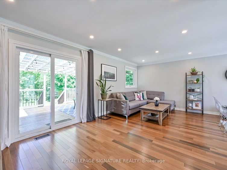 1411 Lewisham Drive, Mississauga, ON, L5J 3R2 - 7