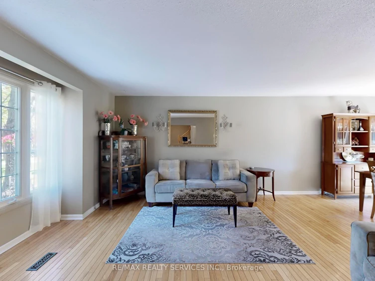 90 Jill Crescent, Brampton, ON, L6S 3J2 - 10