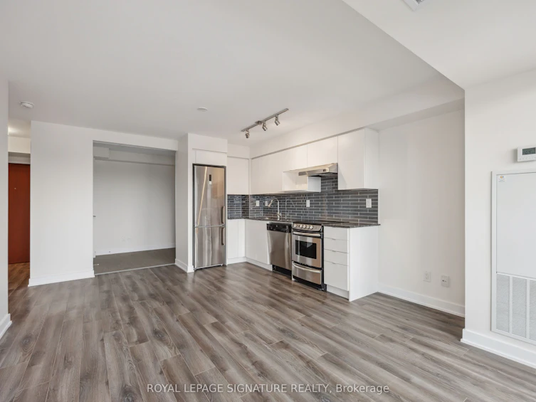 906-160 Flemington Road, Toronto, ON, M6A 0A9 - 4