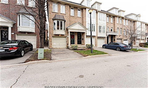 38-1 Mendota Road, Toronto, ON, M8Y 1E8