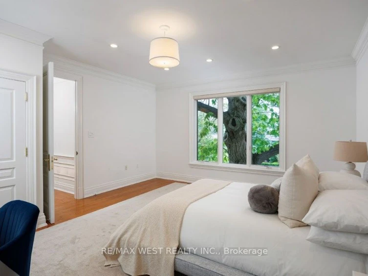 23 Valecrest Drive, Toronto, ON, M9A 4P4 - 29
