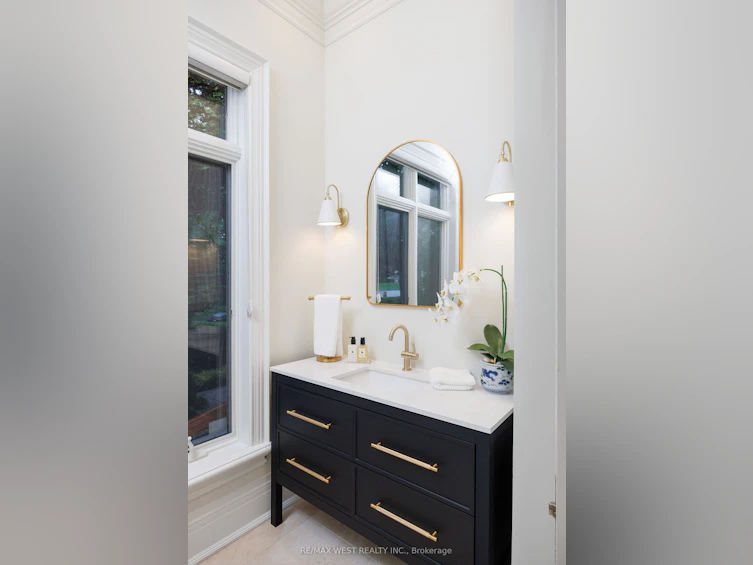 23 Valecrest Drive, Toronto, ON, M9A 4P4 - 17