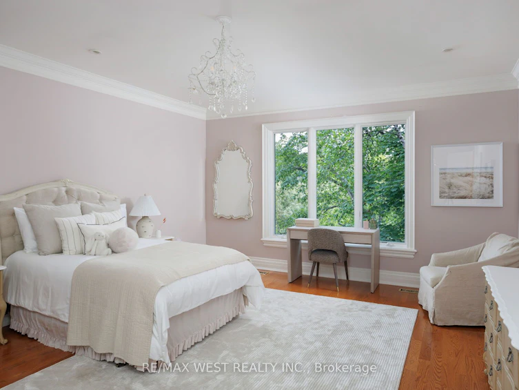 23 Valecrest Drive, Toronto, ON, M9A 4P4 - 26
