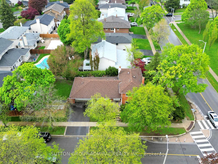 2 Winterton Drive, Toronto, ON, M9B 3G5 - 45