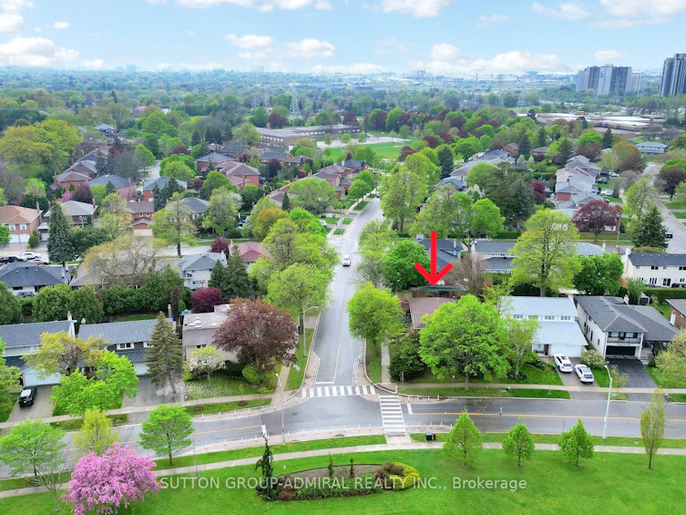2 Winterton Drive, Toronto, ON, M9B 3G5 - 48