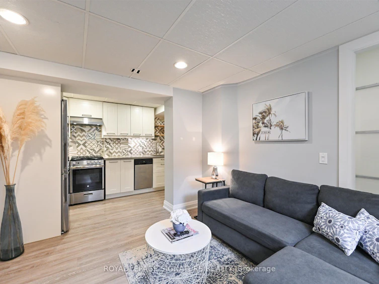 995 Dormer Street, Mississauga, ON, L5E 1T7 - 36