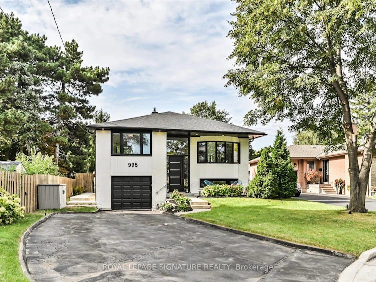 995 Dormer Street, Mississauga, ON, L5E 1T7 - 3