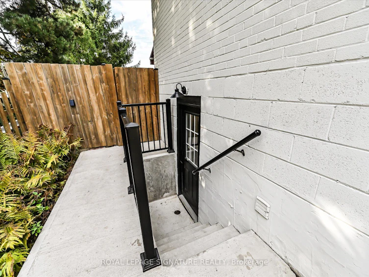 995 Dormer Street, Mississauga, ON, L5E 1T7 - 30