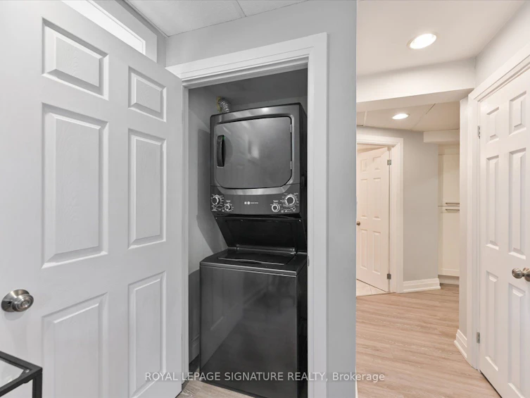 995 Dormer Street, Mississauga, ON, L5E 1T7 - 40