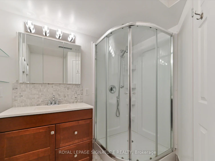 995 Dormer Street, Mississauga, ON, L5E 1T7 - 39