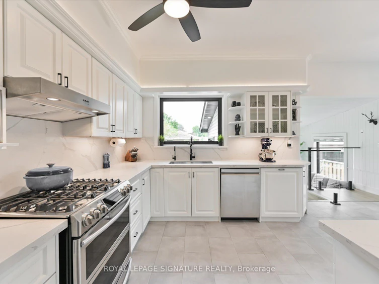 995 Dormer Street, Mississauga, ON, L5E 1T7 - 14