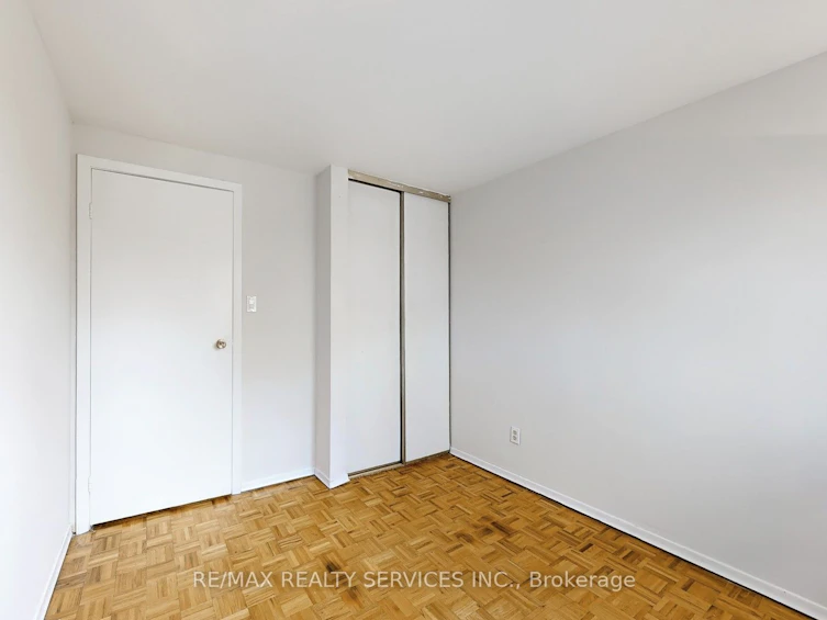 29 Gulliver Crescent, Brampton, ON, L6S 1T1 - 31