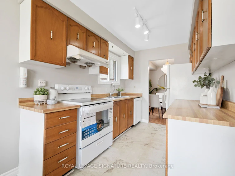 638 Galloway Crescent, Mississauga, ON, L5C 3W1 - 9