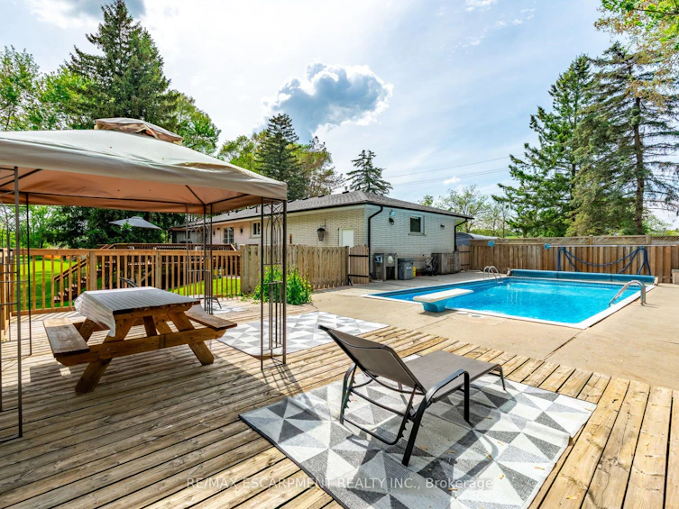 2718 No 8 Side Road, Burlington, ON, L7P 0E6 - 5