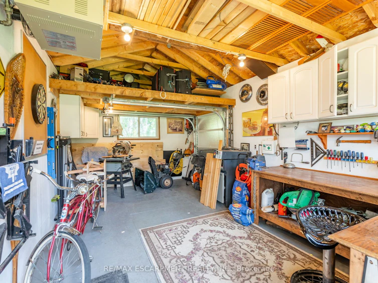2718 No 8 Side Road, Burlington, ON, L7P 0E6 - 44