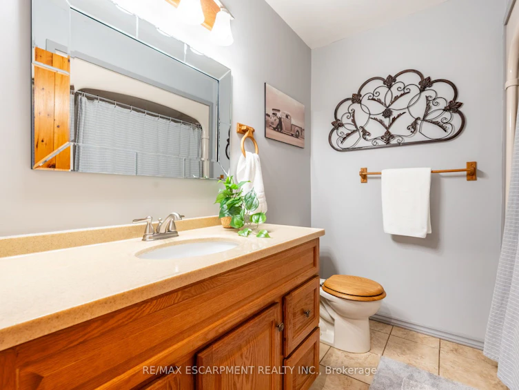 2718 No 8 Side Road, Burlington, ON, L7P 0E6 - 26