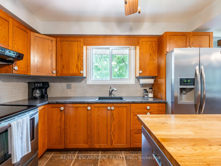 2718 No 8 Side Road, Burlington, ON, L7P 0E6 - 15
