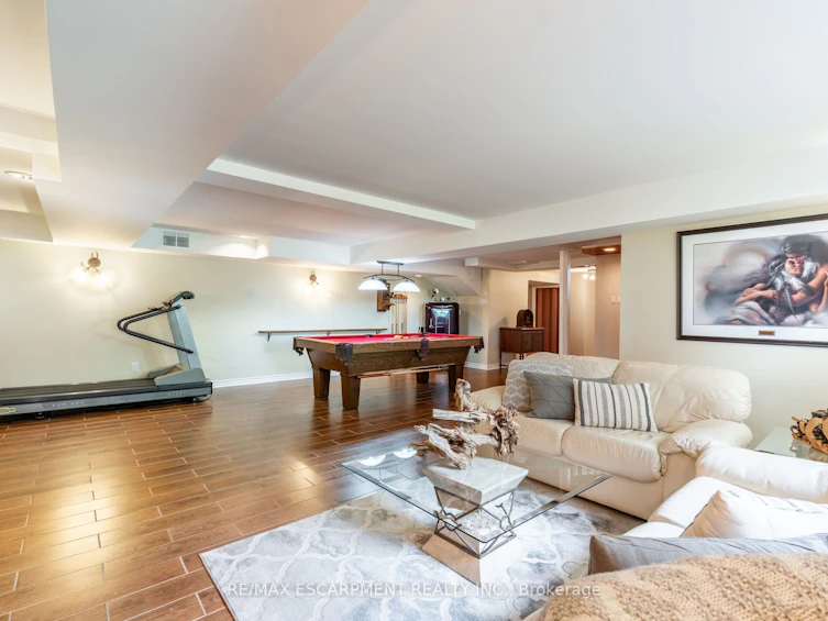2718 No 8 Side Road, Burlington, ON, L7P 0E6 - 32