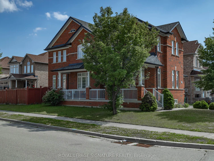 1 Skylar Circle, Brampton, ON, L6P 0Z6