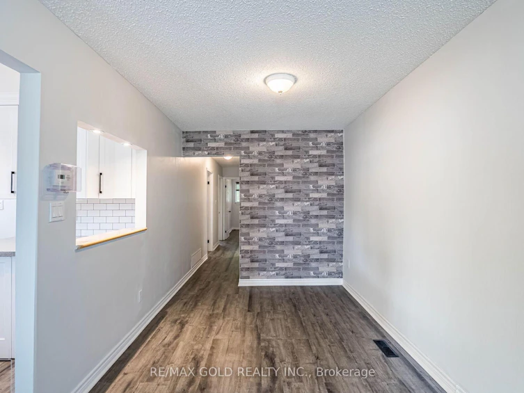 55 Greenwood Crescent, Brampton, ON, L6S 1T2 - 8