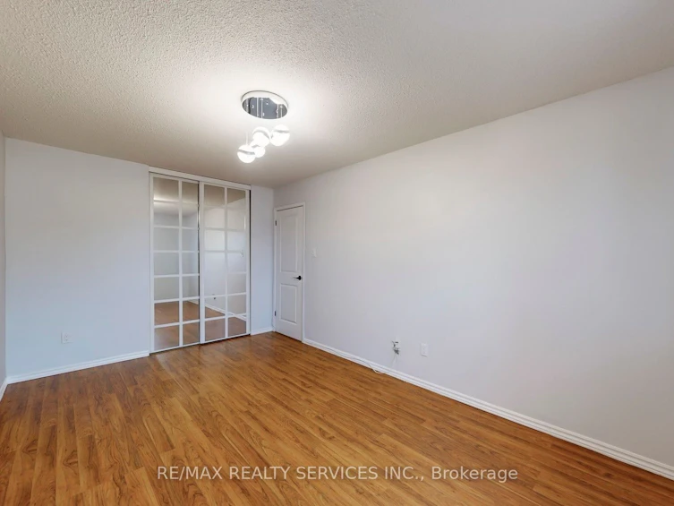 80 Carisbrooke Court, Brampton, ON, L6S 3K1 - 31