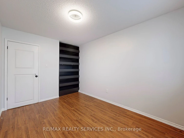 80 Carisbrooke Court, Brampton, ON, L6S 3K1 - 34