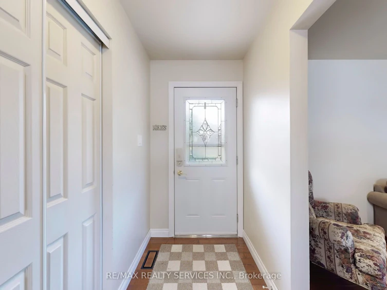 18 Heggie Road, Brampton, ON, L6V 2K3 - 4