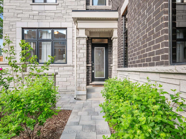 23 Tarmola Park Court, Toronto, ON, M9L 0A6 - 4