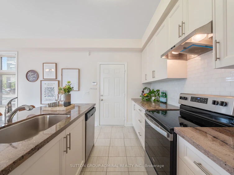 23 Tarmola Park Court, Toronto, ON, M9L 0A6 - 17
