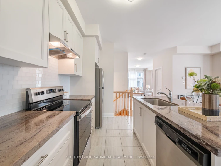 23 Tarmola Park Court, Toronto, ON, M9L 0A6 - 16