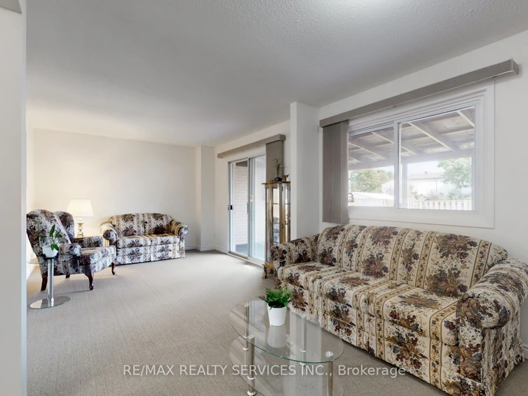 16 Jennifer Square, Brampton, ON, L6S 2L2 - 7