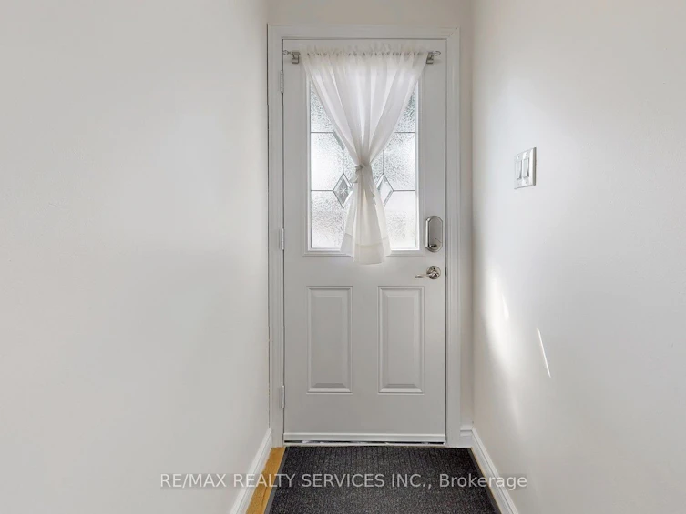 16 Jennifer Square, Brampton, ON, L6S 2L2 - 5