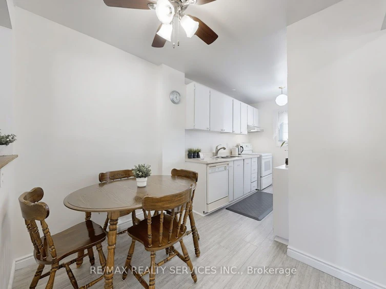 16 Jennifer Square, Brampton, ON, L6S 2L2 - 21