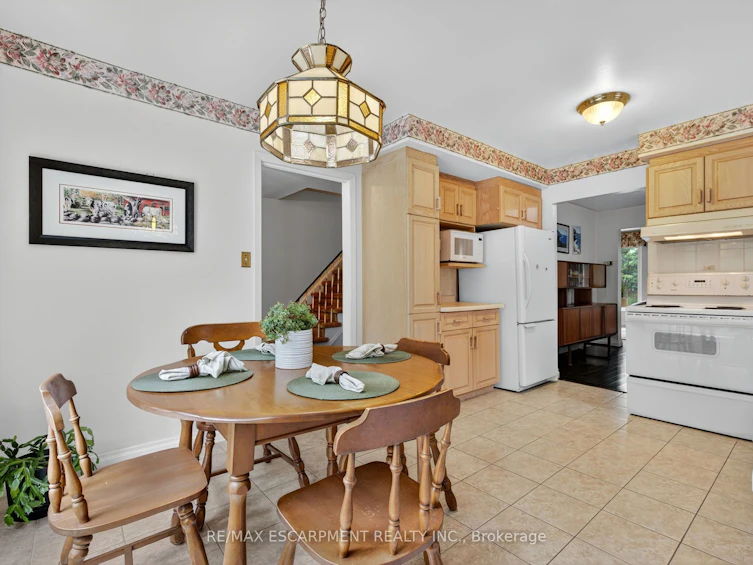 3084 Parkgate Crescent, Burlington, ON, L7M 1C7 - 11