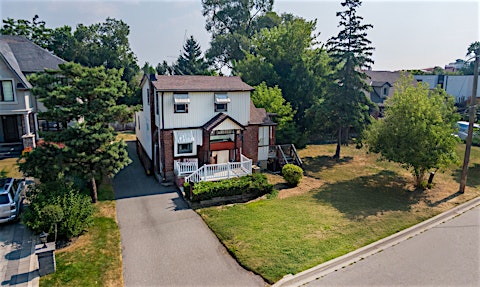 724-728 Montbeck Crescent, Mississauga, ON, L5G 1P3