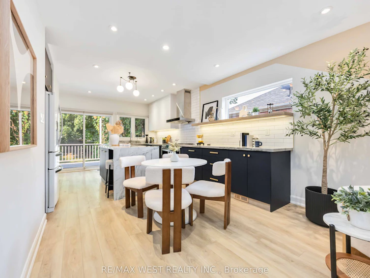 80 Thirty Ninth Street, Toronto, ON, M8W 3M7 - 8